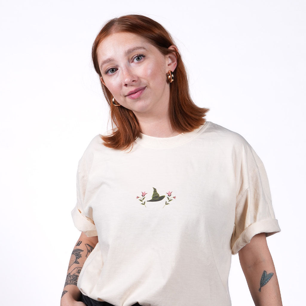 qwer 新品未開封 t-shirt ポップアップ tシャツ ivory WICKED: FOR GOOD Cropped Boxy T-Shirt, Ivory – AlamoMart – Alamo